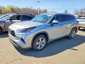 Toyota Highlander 2.4L 4 2023