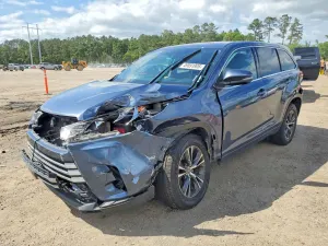 Toyota Highlander 3.5L 6 2018
