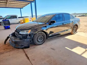 Volkswagen Jetta 2.0L 4 2014