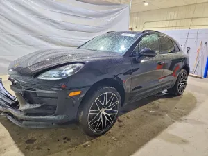 Porsche Macan 2.0L 4 2025