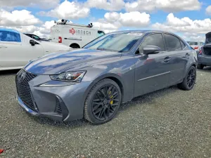 Lexus IS 2.0L 4 2019