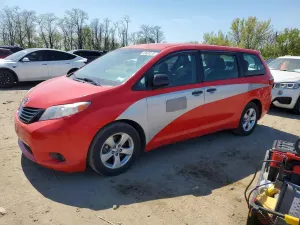 Toyota Sienna 3.5L 6 2017