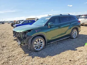 Toyota Highlander 2.4L 4 2023