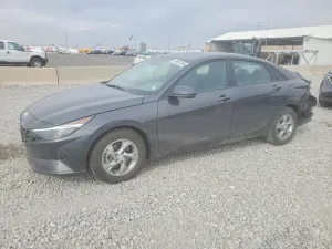 Hyundai Elantra 2.0L 4 2023
