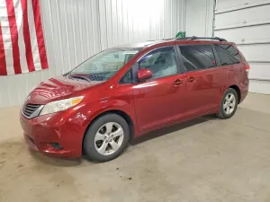 Toyota Sienna 3.5L 6 2011