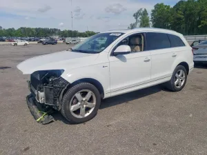 Audi Q7 3.0L 6 2015