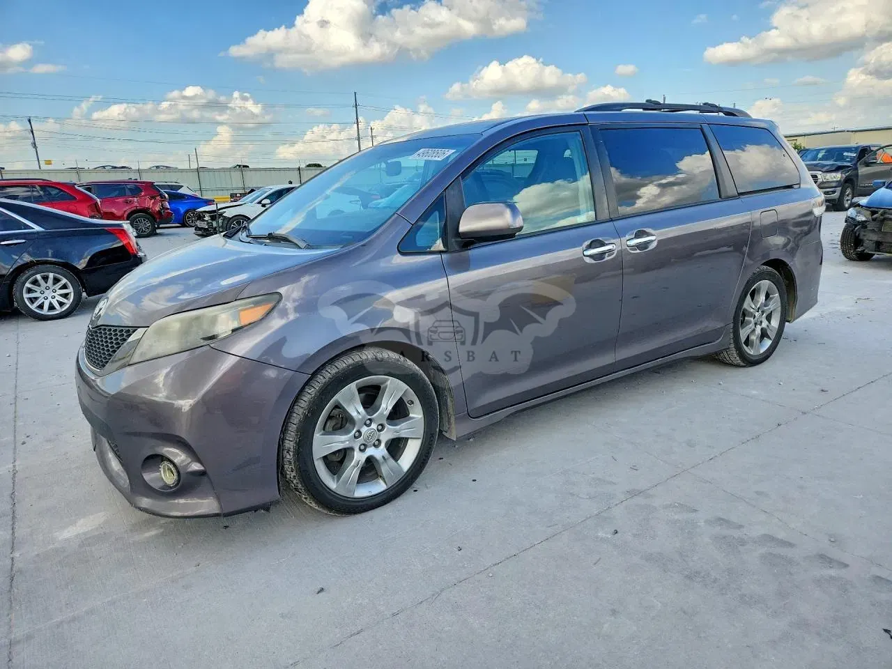 Toyota Sienna 3.5L 6 2013