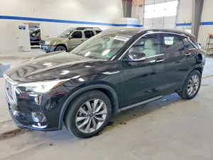 Infiniti QX50 2.0L 4 2021