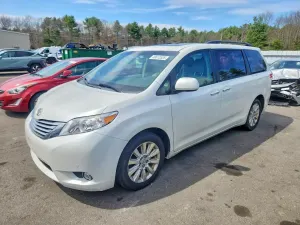 Toyota Sienna 3.5L 6 2011