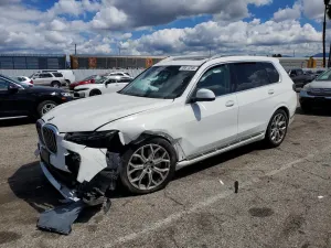 BMW X7 3.0L 6 2024