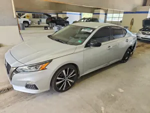 Nissan Altima 2.5L 4 2021