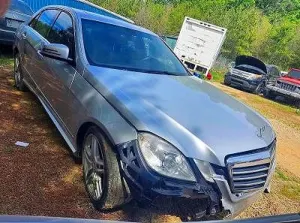 Mercedes-Benz E 3.5L 6 2011
