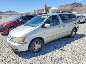 Toyota Sienna 3.0L 6 2002
