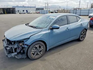 Nissan Sentra 2.0L 4 2025