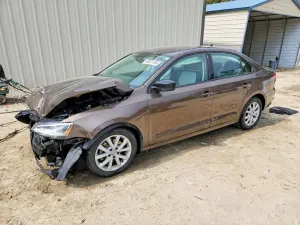 Volkswagen Jetta 1.8L 4 2015