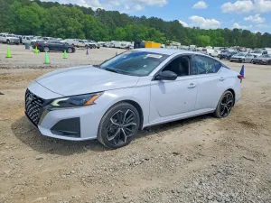 Nissan Altima 2.5L 4 2025
