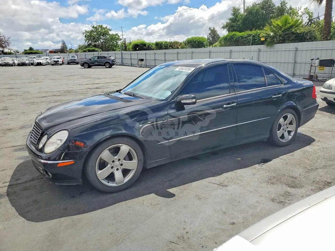Mercedes-Benz E 5.0L 8 2003