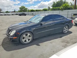 Mercedes-Benz E 5.0L 8 2003