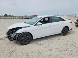 Hyundai Elantra 2.0L 4 2021