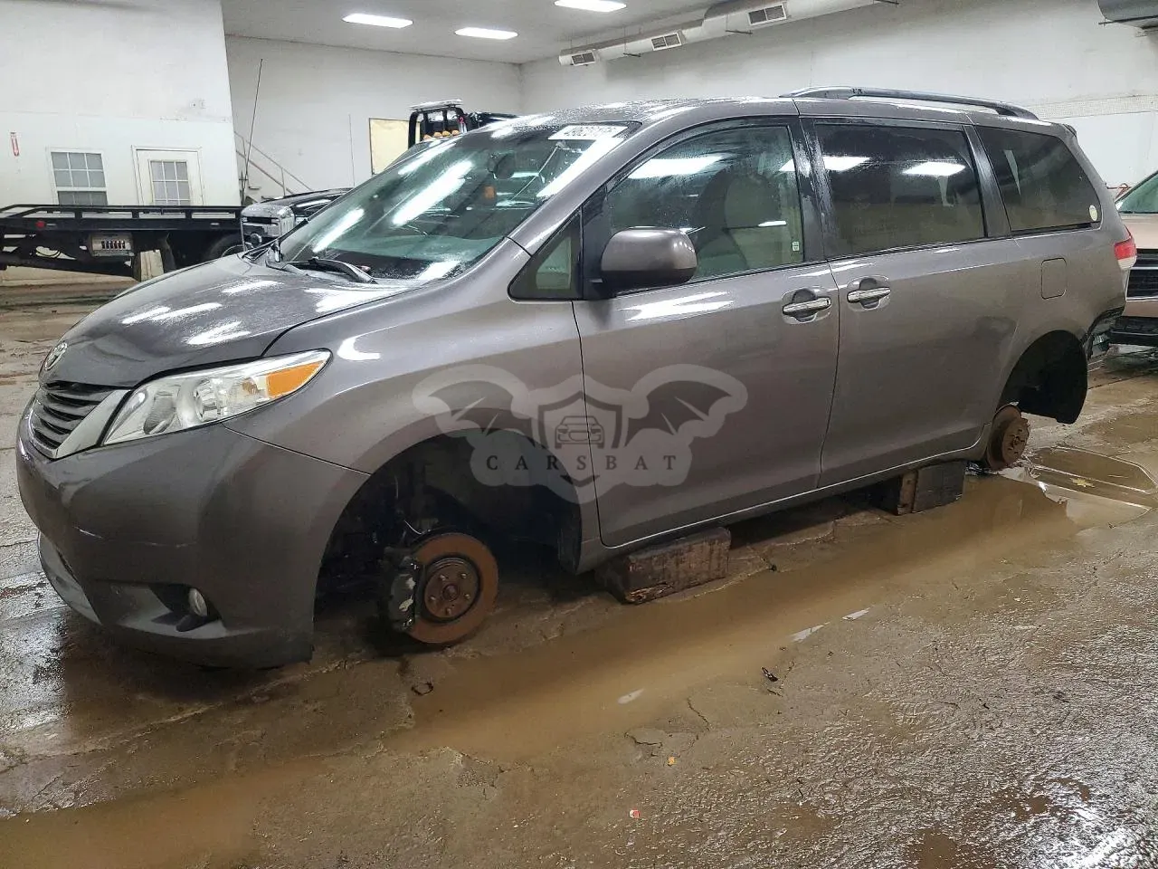 Toyota Sienna 3.5L 6 2014