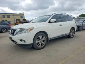 Nissan Pathfinder 3.5L 6 2014
