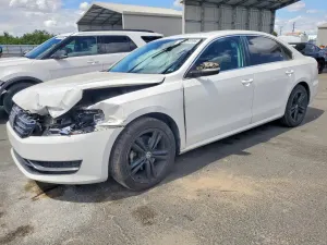 Volkswagen Passat 2.0L 4 2014