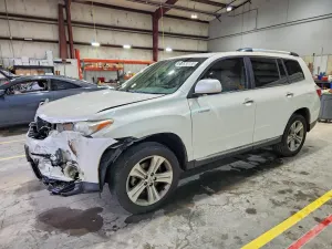 Toyota Highlander 3.5L 6 2013
