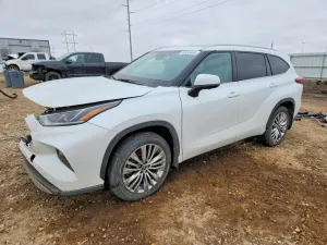 Toyota Highlander 2.4L 4 2023