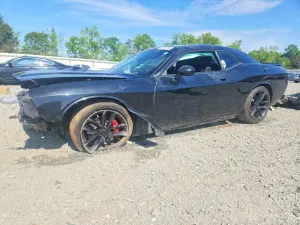 Dodge Challenger 5.7L 8 2021
