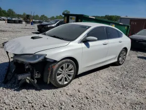 Chrysler 200 2.4L 4 2015