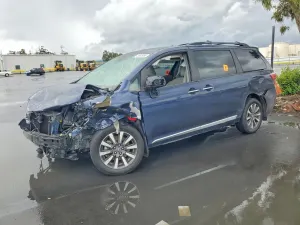 Toyota Sienna 3.5L 6 2018