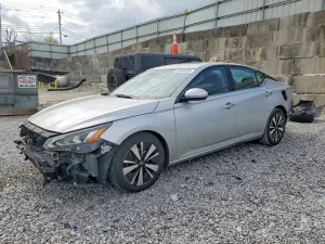 Nissan Altima 2.5L 4 2019