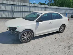 Volkswagen Jetta 2.0L 4 2014