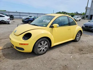 Volkswagen Beetle 2.5L 5 2009