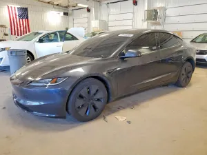 Tesla Model 3 2025