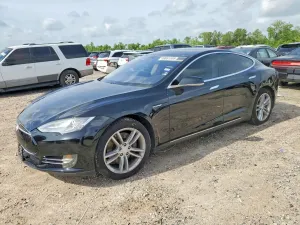 Tesla Model S 2013