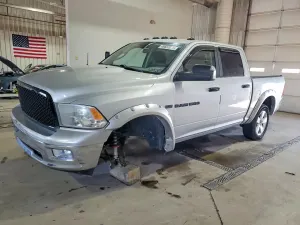 Dodge RAM 5.7L 8 2011