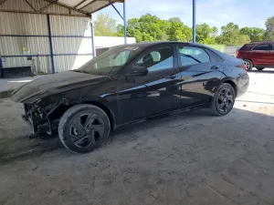 Hyundai Elantra 2.0L 4 2026