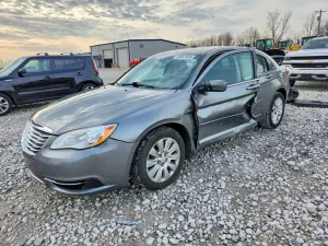 Chrysler 200 2.4L 4 2012