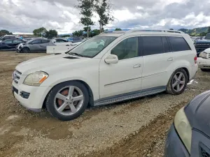 Mercedes-Benz GL 4.6L 8 2009