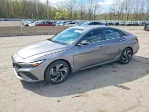 Hyundai Elantra 2.0L 4 2024