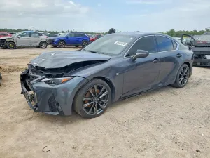 Lexus IS 3.5L 6 2023