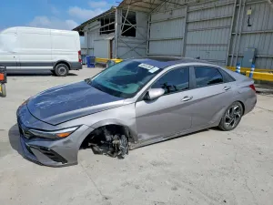 Hyundai Elantra 2.0L 4 2024