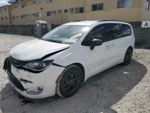 Chrysler Pacifica TOURING L 3.6L 6 2019