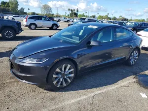Tesla Model 3 2025