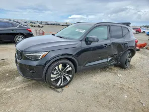 Volvo XC40 2.0L 4 2024