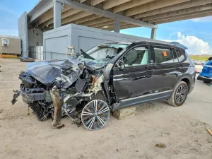 Volkswagen Tiguan 2.0L 4 2024