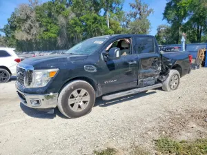 Nissan Titan 5.6L 8 2017