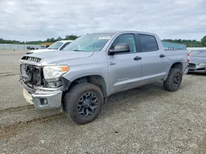 Toyota Tundra 5.7L 8 2015
