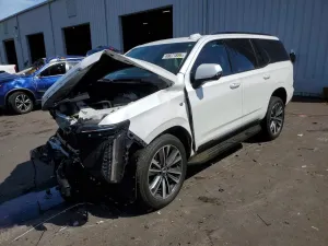 Cadillac Escalade 6.2L 8 2025